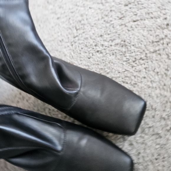 Franco Sarto Harmond Black Chubky heel square toe Bootie 10M - Picture 3 of 10